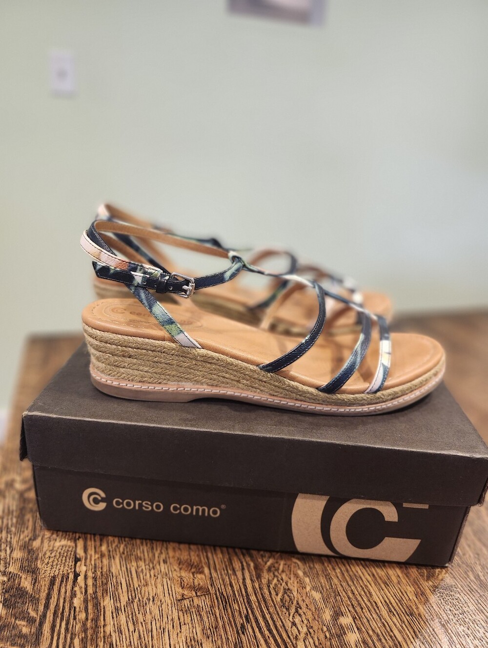 Corso Como Navy Floral Multi-Strap Espadrille Wedge Sandals Sz 10